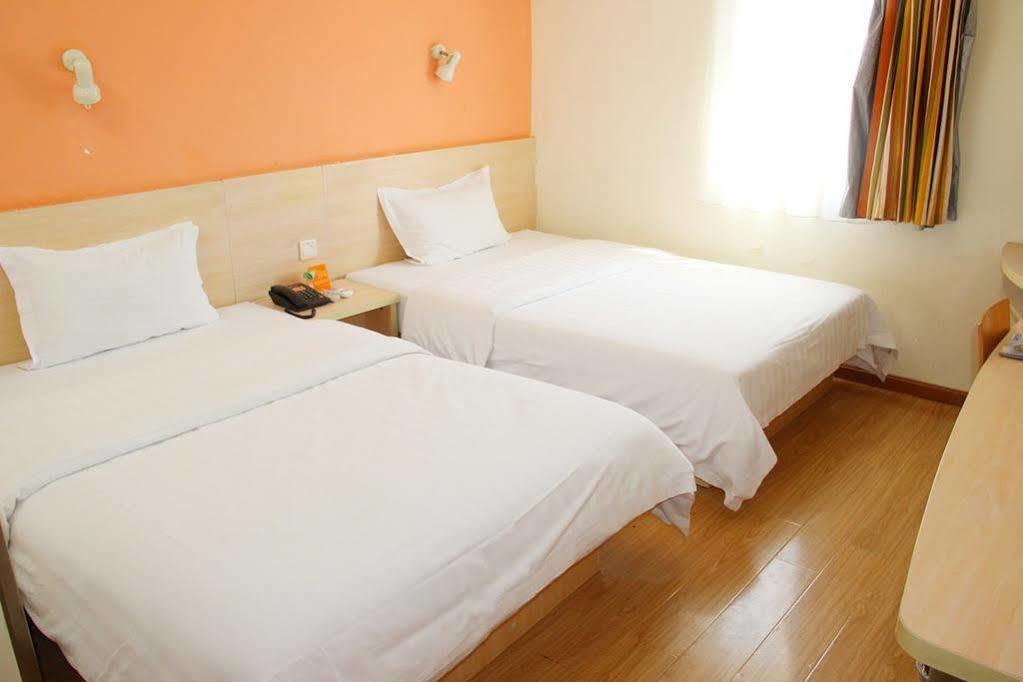 7Days Inn Dalian Harbour Square Ferry Terminal Ngoại thất bức ảnh