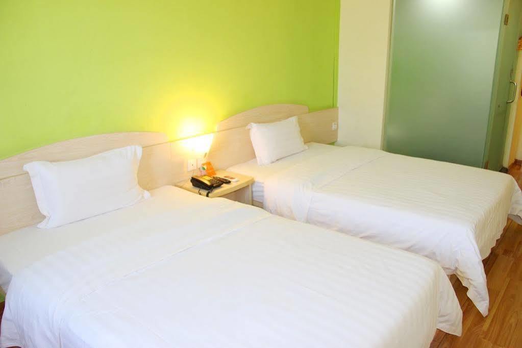 7Days Inn Dalian Harbour Square Ferry Terminal Ngoại thất bức ảnh